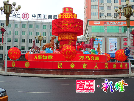 2014年1月吉林通化市大轉(zhuǎn)盤(pán)彩燈制作現(xiàn)場(chǎng)